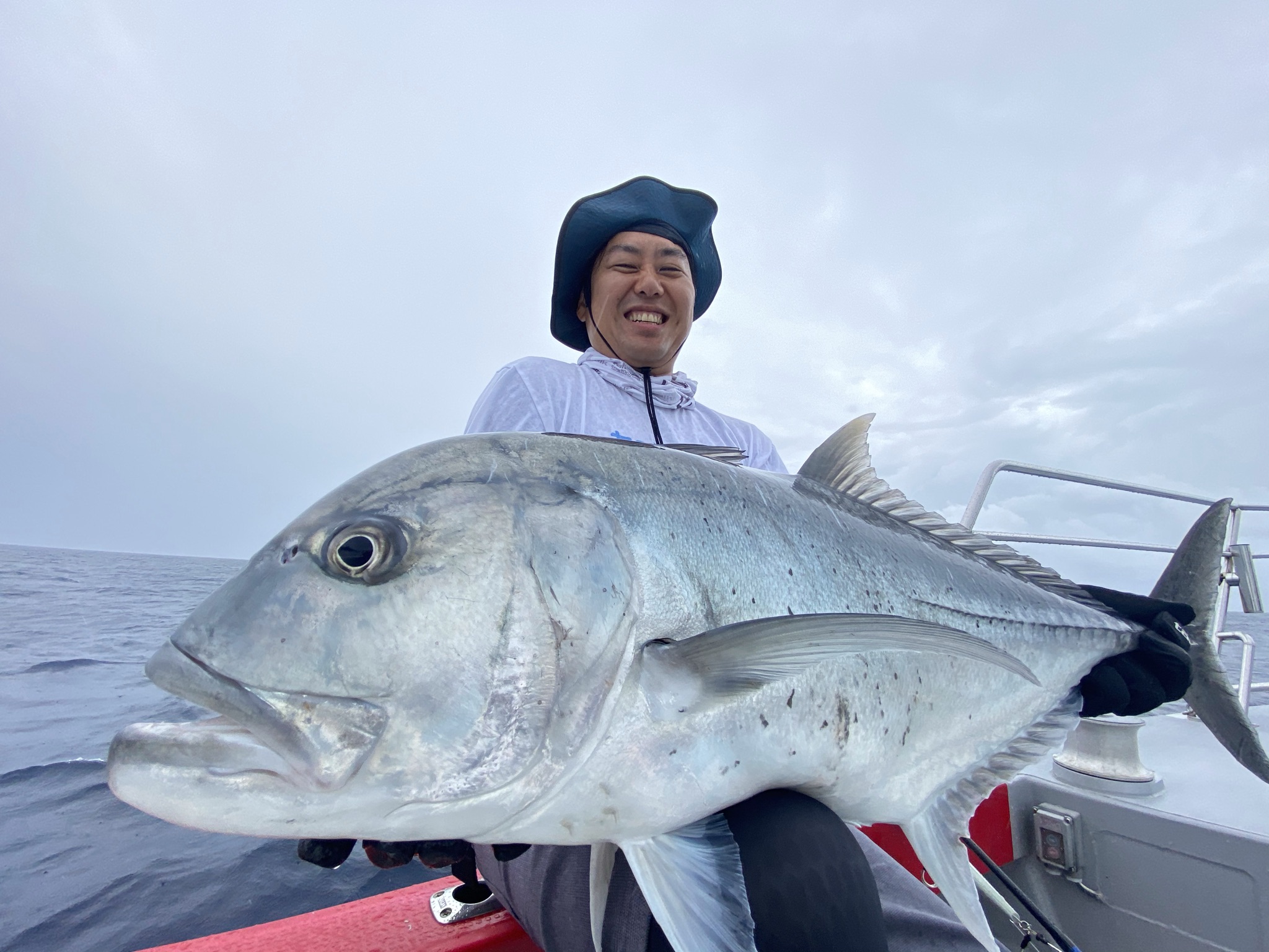 Vol.6 取締役専務 中村 宗彦 - 社員インタビュー「釣り×仕事」 | 株式